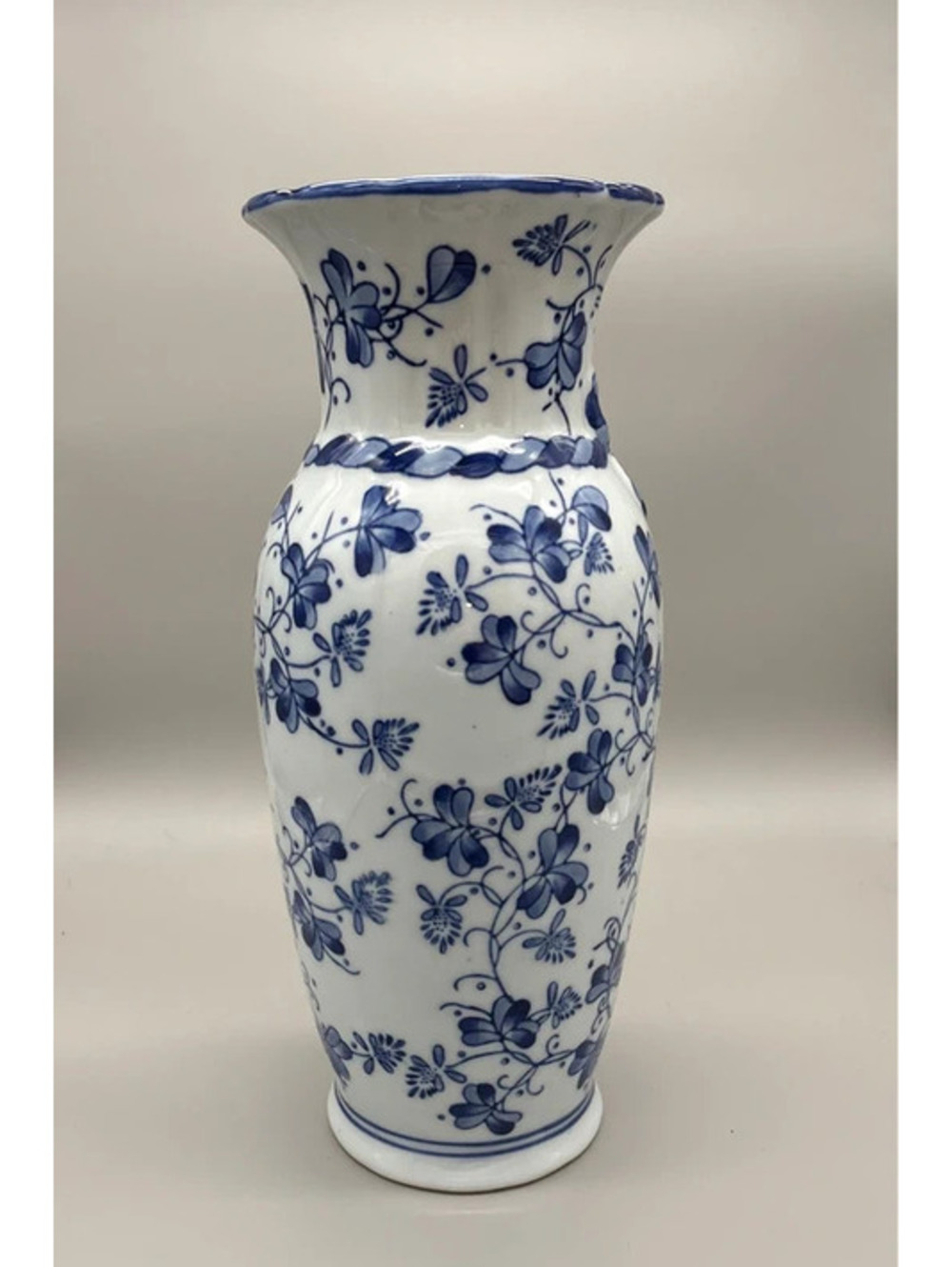 Vintage-Style Blue & White Chinoiserie Porcelain Bud Vase